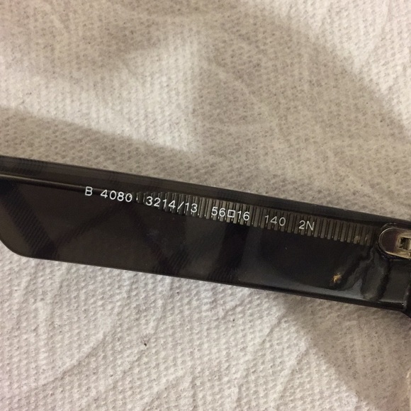 BURBERRY sunglass - Picture 7 of 8